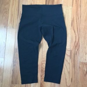 Lulu Capri leggings